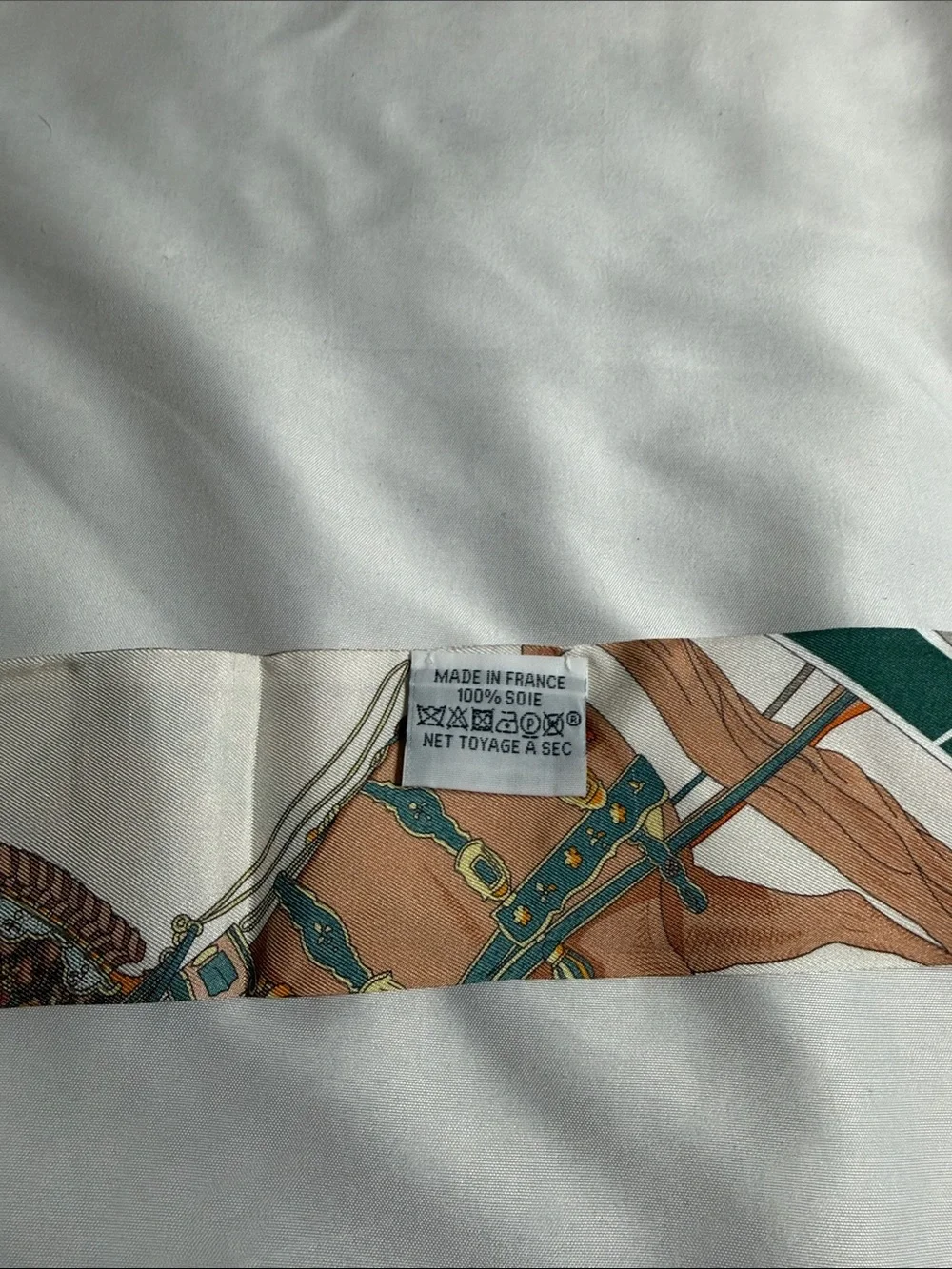 Hermès Grand Apparat Twilly Scarf in the Rose Nacre/Gold/Anthracite